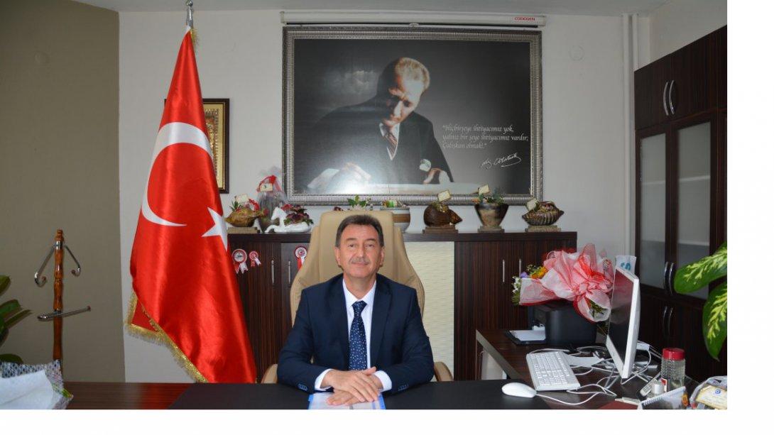 İlçe Milli Eğitim Müdürü Metin GENÇAY'ın  29 Ekim Cumhuriyet Bayramı Mesajı