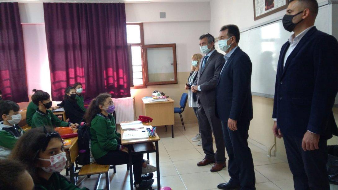 Şehzadeler İlçe Milli Eğitim Müdürü Metin GENÇAY Ali Rıza Çevik Ortaokulunu Ziyaret Etti