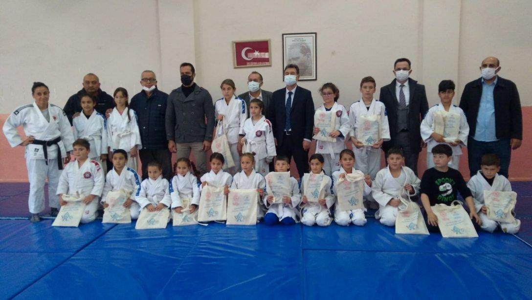 Karaoğlanlı'da Judo Kursu Açılışı