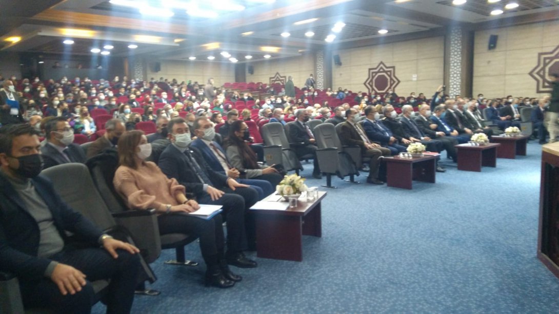 Şehzadeler İlçe Milli Eğitim Müdürü Sayın Metin GENÇAY 2021-2022 Eğitim Öğretim Yılı Güvenlik Toplantısına Katıldı