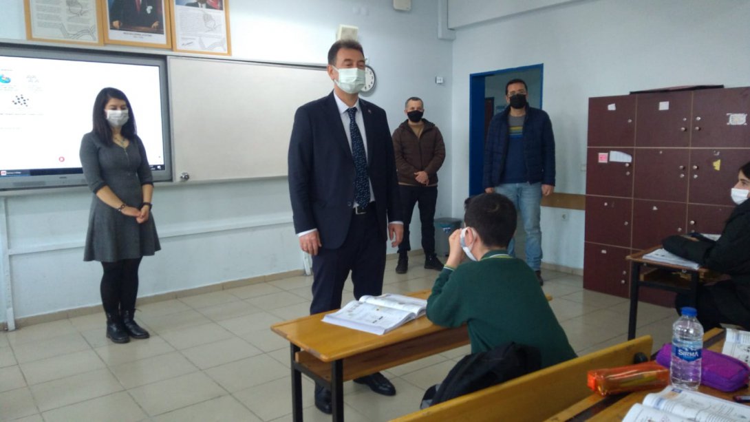 Şehzadeler İlçe Milli Eğitim Müdürü Metin GENÇAY Avni Gemicioğlu Ortaokulu'nu Ziyaret Etti.