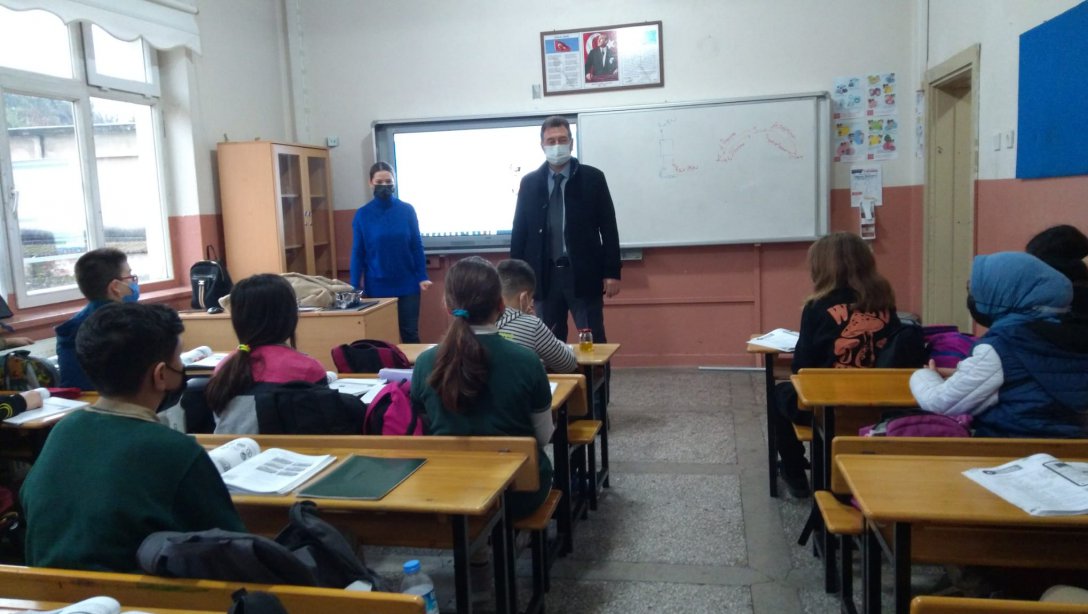 Şehzadeler İlçe Milli Eğitim Müdürü Metin GENÇAY Spil Ortaokulu'nu Ziyaret Etti