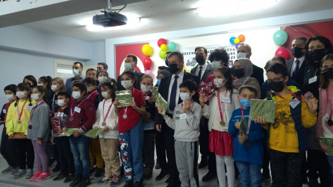 Şehzadeler İlçe Milli Eğitim Müdürü Sayın Metin GENÇAY Geleneksel Akıl ve Zeka Oyunları Turnuvasına Katıldı