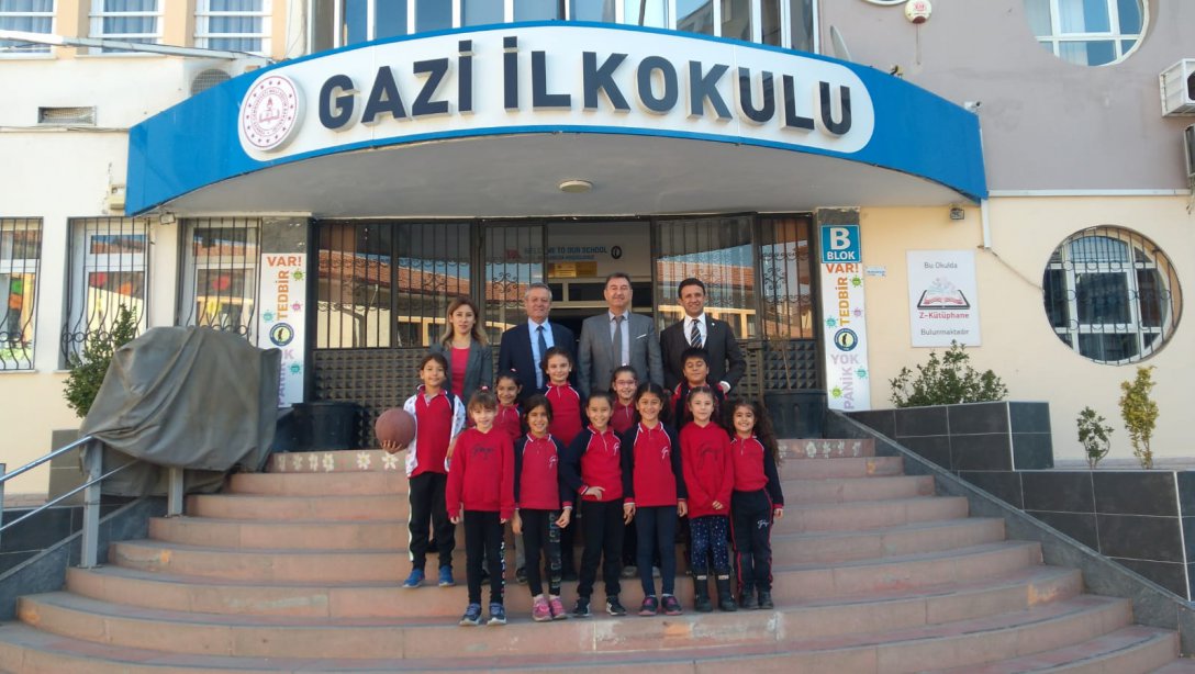 Gazi İlkokulu'na Ziyaret