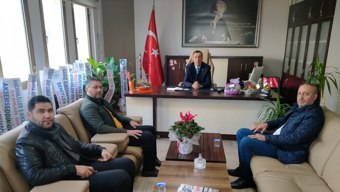 Şehzadeler Ak Parti İlçe Başkanından İlçe Milli Eğitim Müdürümüz Sayın Bayram IŞIK'a Hayırlı Olsun ziyareti