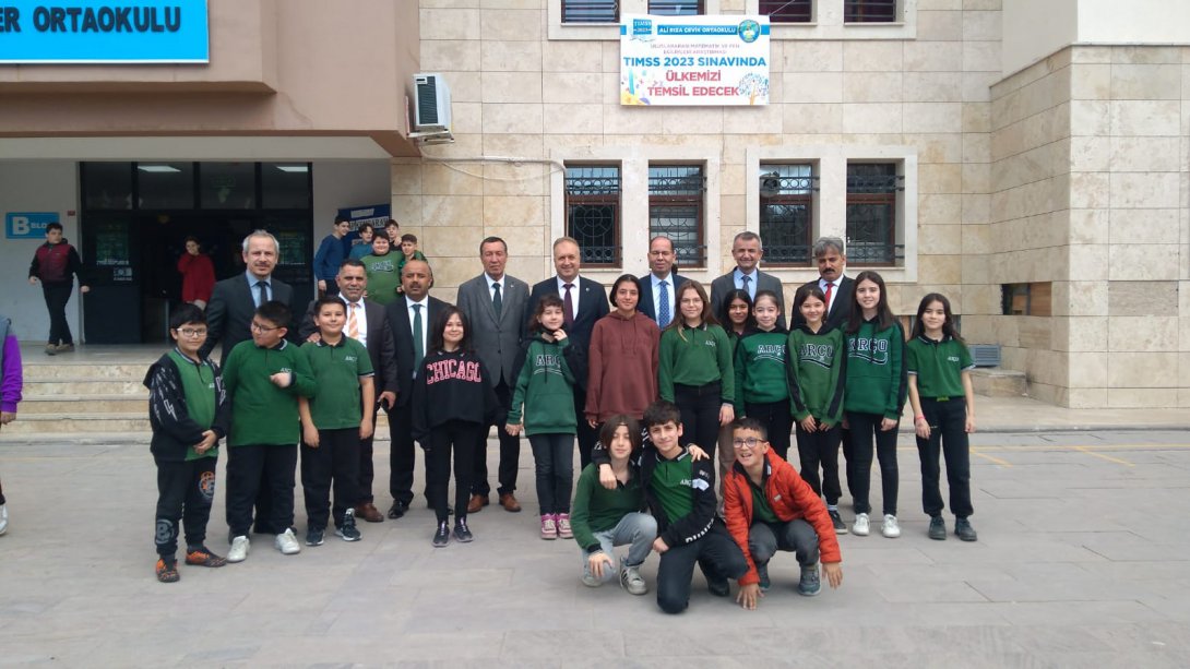 Temel Eğitim Genel Müdürü Sayın Tuncay MORKOÇ Ali Rıza Çevik ve Şehitler Ortaokulunu Ziyaret Etti